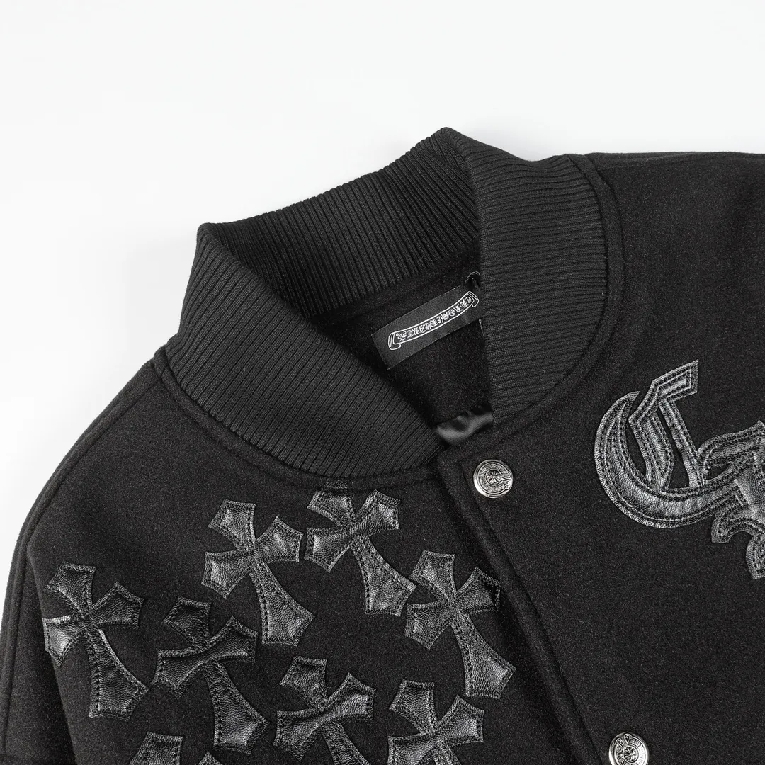 P390 Chrome hearts Chrome hearts embroidered leather baseball jersey - One-to-one restoration of heavy industry hardware accessories - Pocket sword zipper design - Dragon and Phoenix nylon with pebbled hand sleeves M L XL XXL